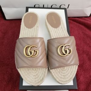 Gucci napa Charlotte Flat espadrille Sandals, NWB